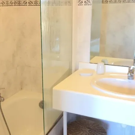 Apartamento Le Petit Village-1 By Interhome La Garonnette-Plage