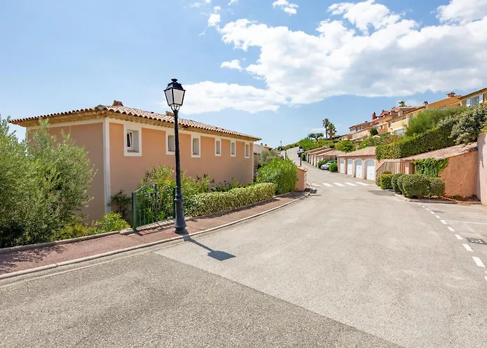 Le Petit Village-1 By Interhome La Garonnette-Plage